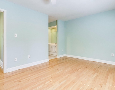 2428 S Walter Reed Drive - Photo Thumbnail 18