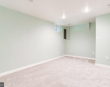 2428 S Walter Reed Drive - Photo Thumbnail 24