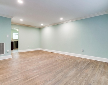 2428 S Walter Reed Drive - Photo Thumbnail 1