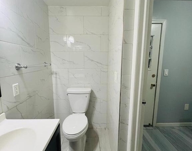 2623 E Norris Street - Photo Thumbnail 3
