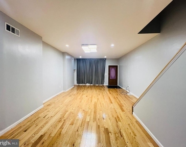 2623 E Norris Street - Photo Thumbnail 2