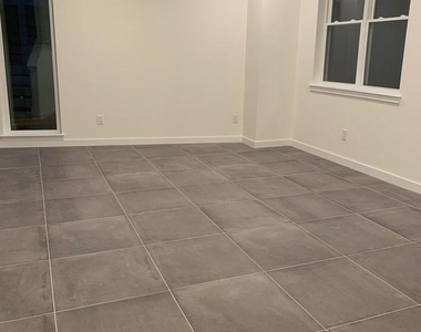 1501 Parrish Street - Photo Thumbnail 2