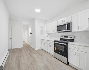 248 N Alden Street - Photo Thumbnail 4
