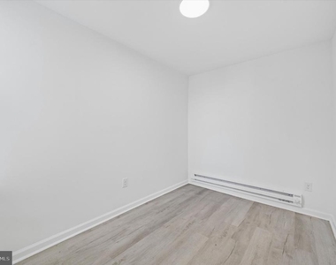 248 N Alden Street - Photo Thumbnail 10
