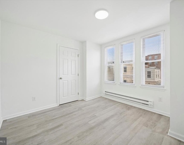 248 N Alden Street - Photo Thumbnail 14