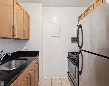 200 Locust Street - Photo Thumbnail 6