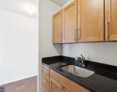200 Locust Street - Photo Thumbnail 8