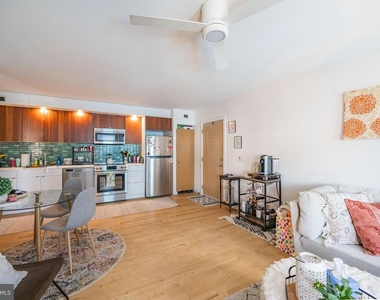 152 W Laurel Street - Photo Thumbnail 3