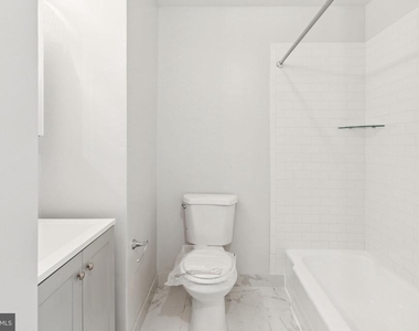 135 S 19th St - Photo Thumbnail 8