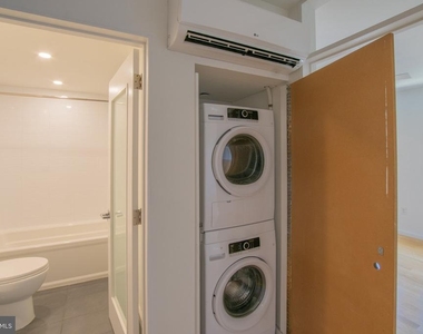 152 W Laurel Street - Photo Thumbnail 10