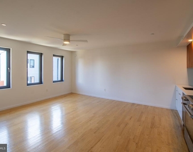 152 W Laurel Street - Photo Thumbnail 7