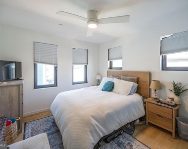 152 W Laurel Street - Photo Thumbnail 7