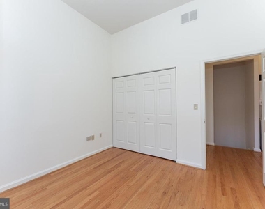 2032 Walnut Street - Photo Thumbnail 18