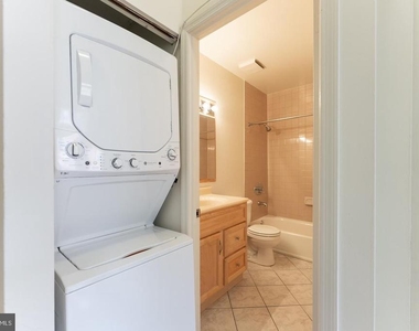 2032 Walnut Street - Photo Thumbnail 15