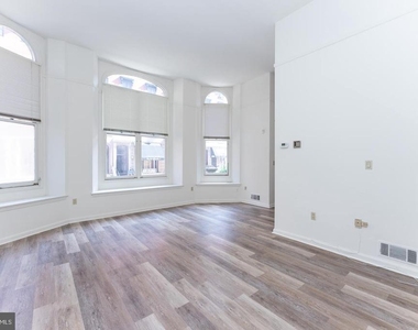 2032 Walnut Street - Photo Thumbnail 1