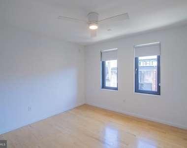 152 W Laurel Street - Photo Thumbnail 12