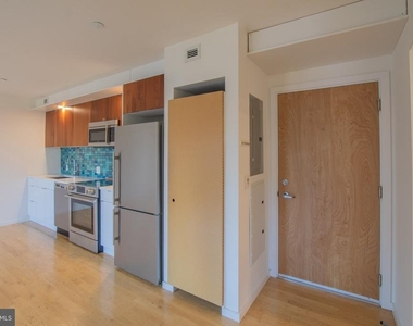 152 W Laurel Street - Photo Thumbnail 19