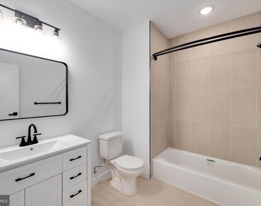 3211 Cedar Street - Photo Thumbnail 4