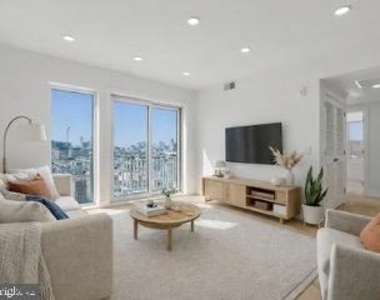 1440 N Front Street - Photo Thumbnail 9