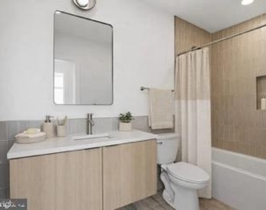 1440 N Front Street - Photo Thumbnail 8