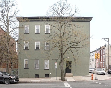 539 N 33rd Street - Photo Thumbnail 3