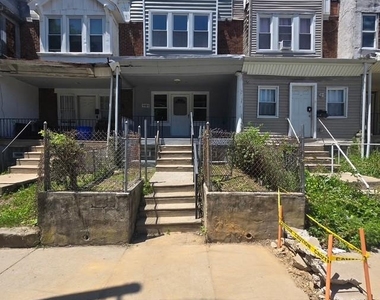 4904 N Smedley Street - Photo Thumbnail 6