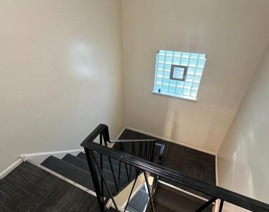 7909 Dungan Road - Photo Thumbnail 4