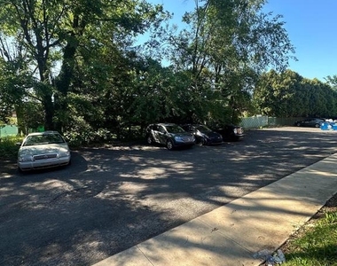 7909 Dungan Road - Photo Thumbnail 9