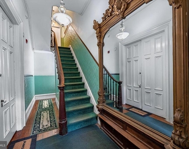 2007 Mount Vernon Street - Photo Thumbnail 3