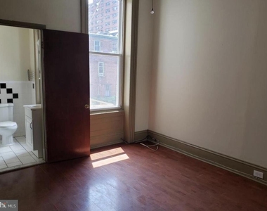 2034 Chestnut Street - Photo Thumbnail 1