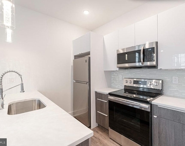 2623 Christian Street - Photo Thumbnail 3