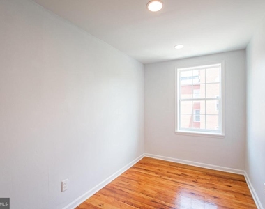 1116 Pine Street - Photo Thumbnail 10