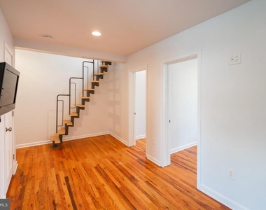 1116 Pine Street - Photo Thumbnail 4