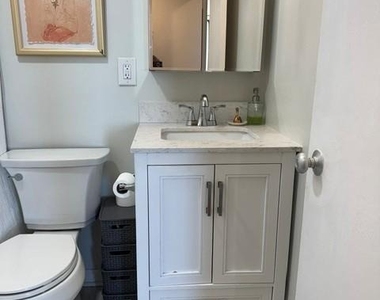 220 Locust Street - Photo Thumbnail 8