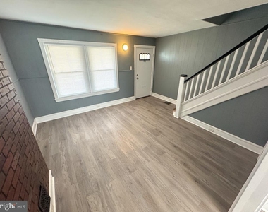 2640 S Robinson Street - Photo Thumbnail 2