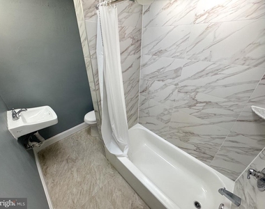 2640 S Robinson Street - Photo Thumbnail 10