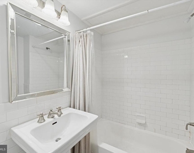240 S 13th Street - Photo Thumbnail 10