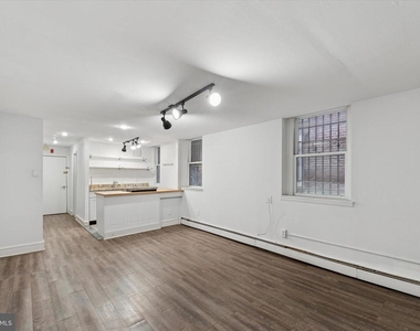 240 S 13th Street - Photo Thumbnail 7