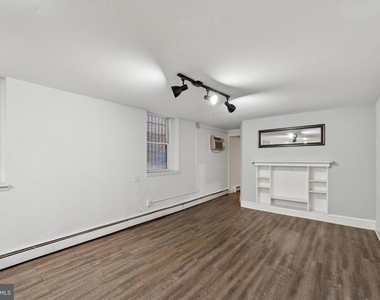 240 S 13th Street - Photo Thumbnail 8