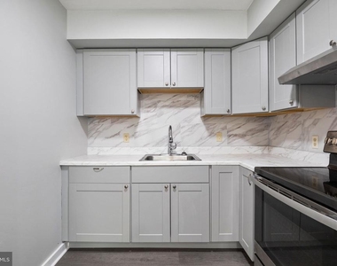 1221 Kater Street - Photo Thumbnail 6