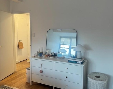 1806 Rittenhouse Square - Photo Thumbnail 9