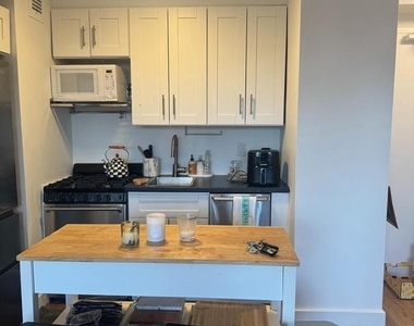 1806 Rittenhouse Square - Photo Thumbnail 3