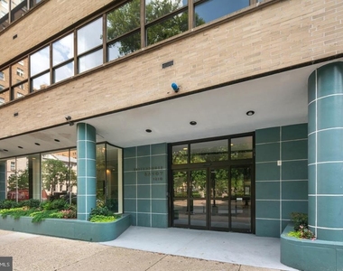 1806 Rittenhouse Square - Photo Thumbnail 16