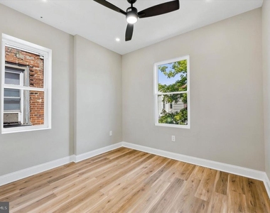 5853 Cedar Avenue - Photo Thumbnail 7