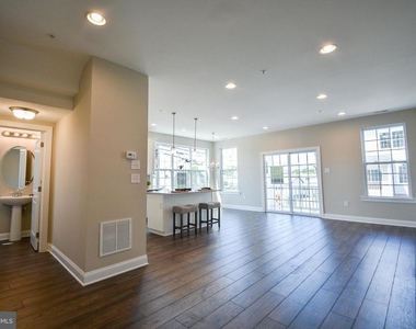 22 N Cannon Avenue - Photo Thumbnail 3