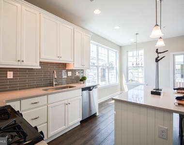 22 N Cannon Avenue - Photo Thumbnail 9