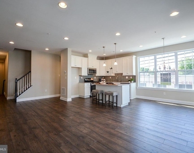22 N Cannon Avenue - Photo Thumbnail 4