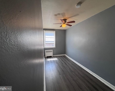 2420 Cedar Lane - Photo Thumbnail 5