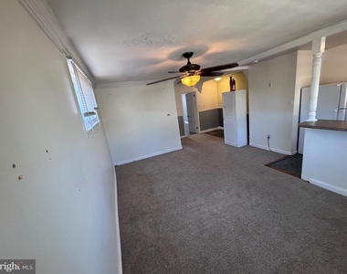 2420 Cedar Lane - Photo Thumbnail 6