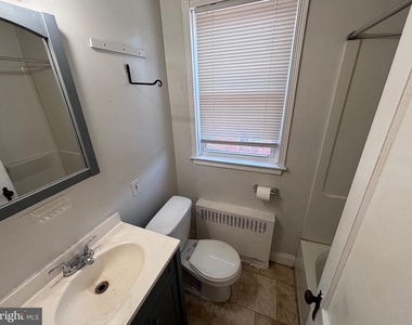2420 Cedar Lane - Photo Thumbnail 7